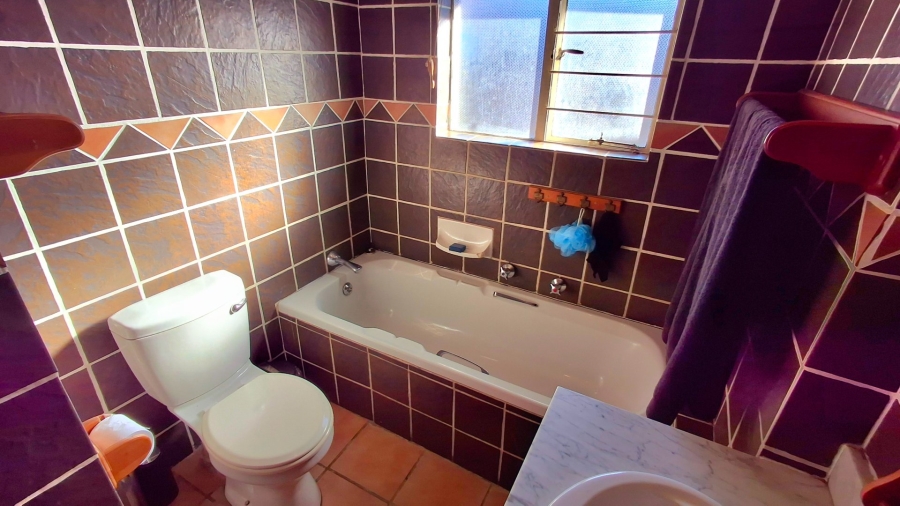 4 Bedroom Property for Sale in Vaalpark Free State